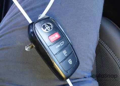 2025 Toyota Camry Xse from USA, damaged, VIN 4T1DBADK2SU535934